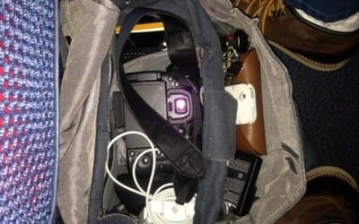 Travel photography tip: carry a shoulder bag to the airport